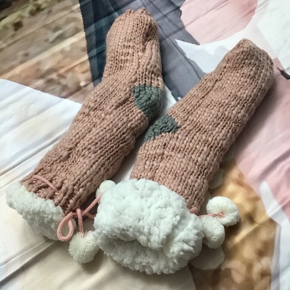 NEW Anti-Slip Sherpa Lined Socks - Picture 4 of 7